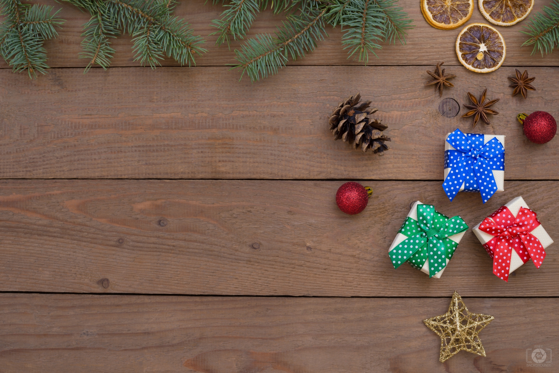 Hình nền Giáng sinh – Hãy cùng thư giãn và cảm nhận không khí lễ hội của mùa Giáng sinh với hình nền đầy màu sắc và hợp tông từ những hình ảnh xuân yêu thích. Hình nền Giáng sinh sẽ giúp cho màn hình của bạn trở nên sinh động và lãng mạn hơn bao giờ hết.