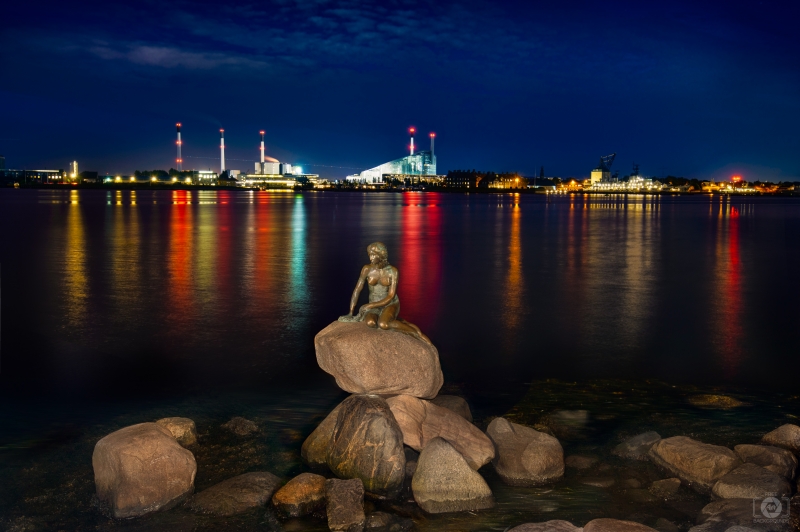 The Little Mermaid Statue Copenhagen Denmark Background - High-quality free Photo in cattegory World / Backgrounds from FreeArtBackgrounds.com
